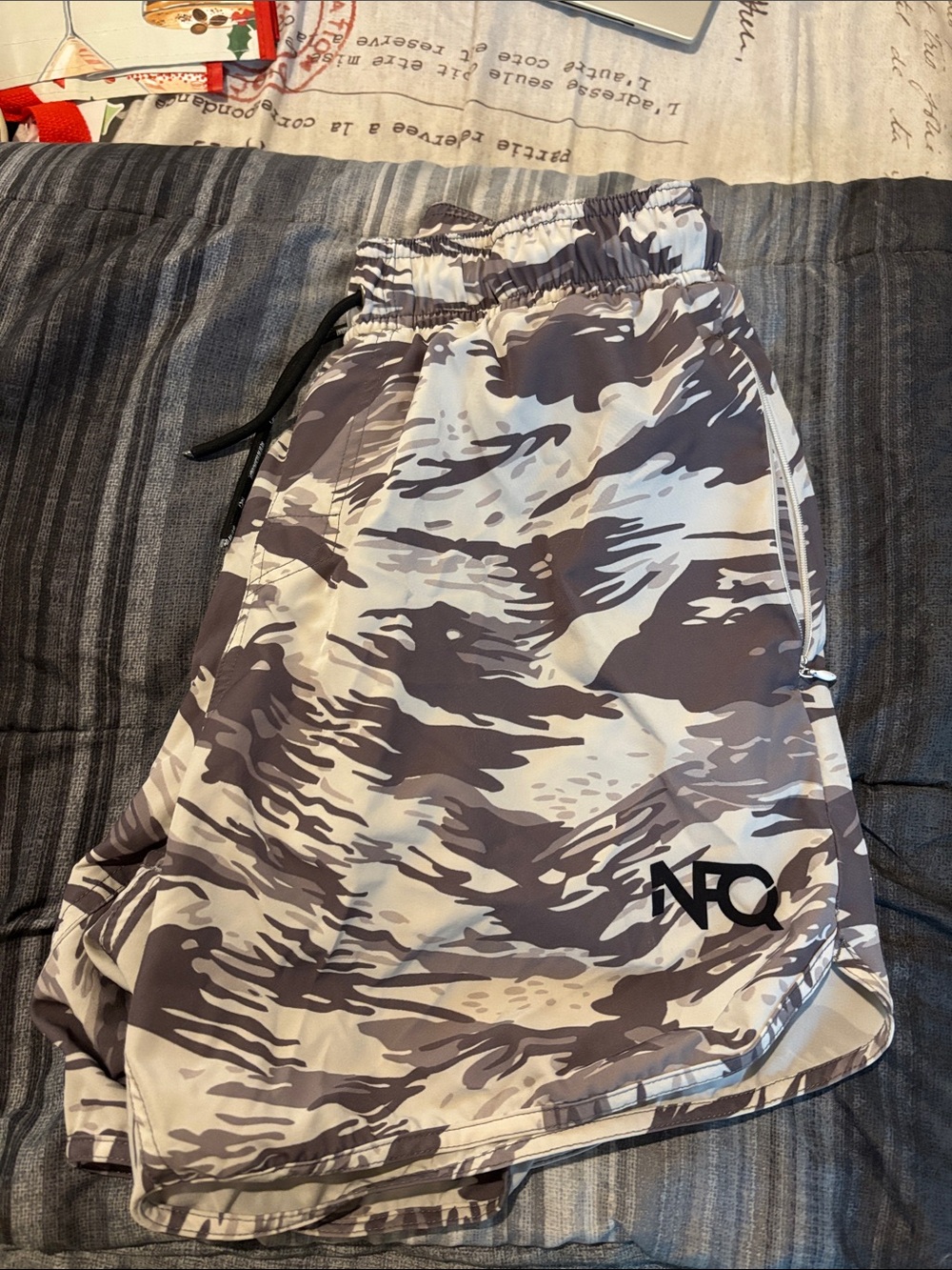 Camo Performance Men's Shorts NFQ - Gray/White